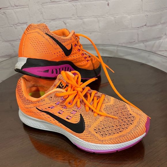 Nike Shoes - 7.5 Nike Air Zoom Structure 18 Womens 7 Flyknit Running Shoes  Orange EUC